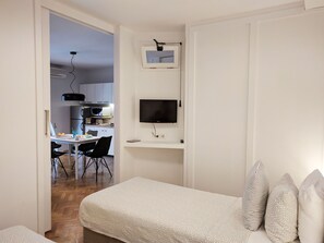 Superior Apartment, 1 Bedroom, Non Smoking, Private Bathroom