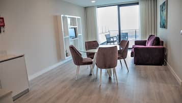 Suite, 2 chambres, coin cuisine, vue océan | Vue de la chambre