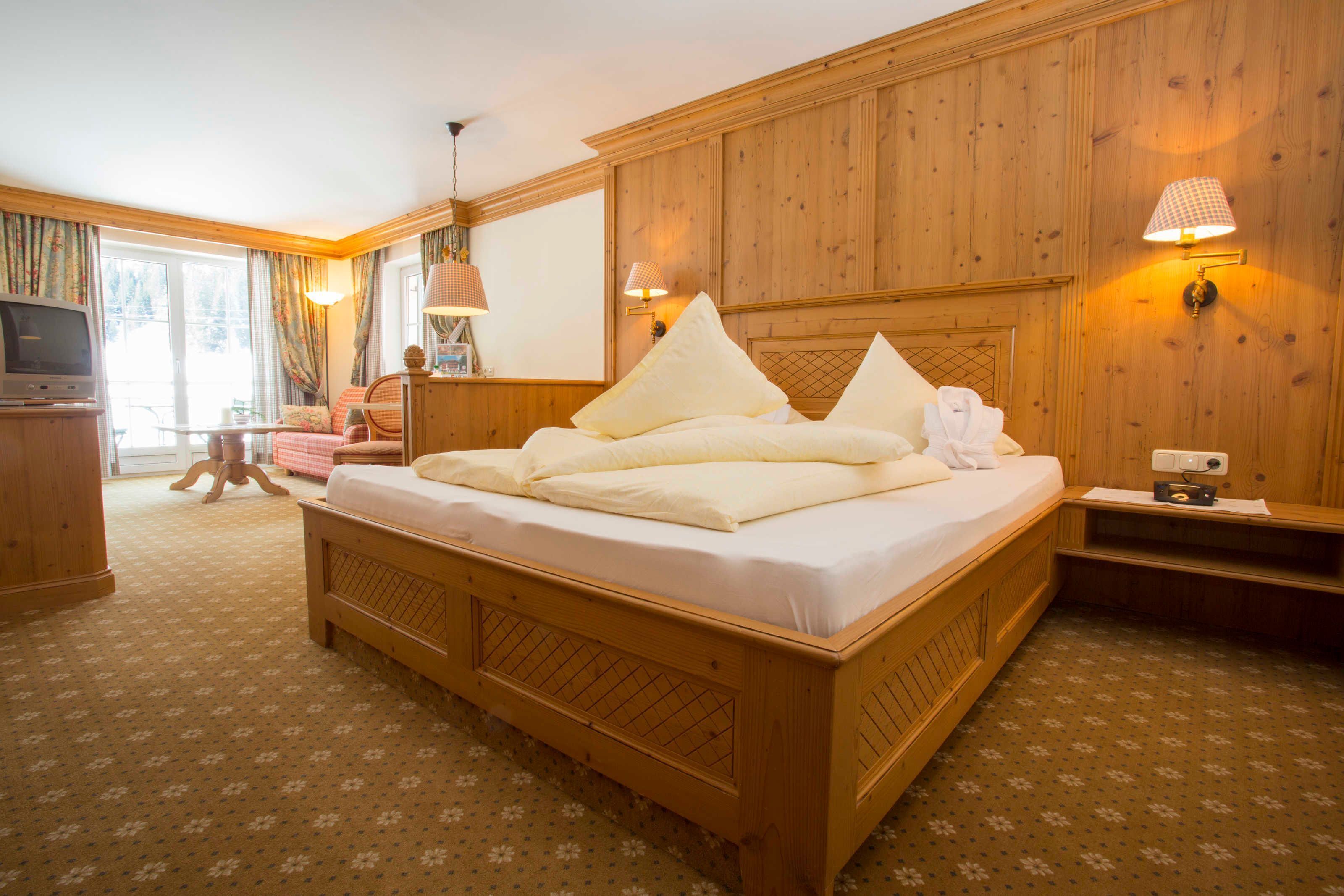 1 bedroom, in-room safe, WiFi, bed sheets