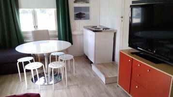 Bureau, rideaux occultants, fer et planche Ă repasser, Wi-Fi gratuit