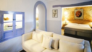 Deluxe Double Room with extra bed | Soundproofing, WiFi (free), bed sheets - Hotel Finca Los Pilares de Ronda (Ronda)