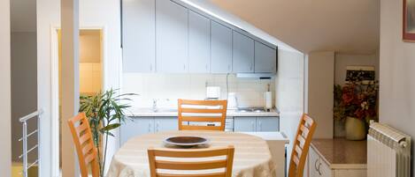 Comfort Apartment, 2 Bedrooms | Interior