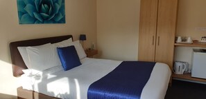 Habitación doble | Wifi gratis y ropa de cama 