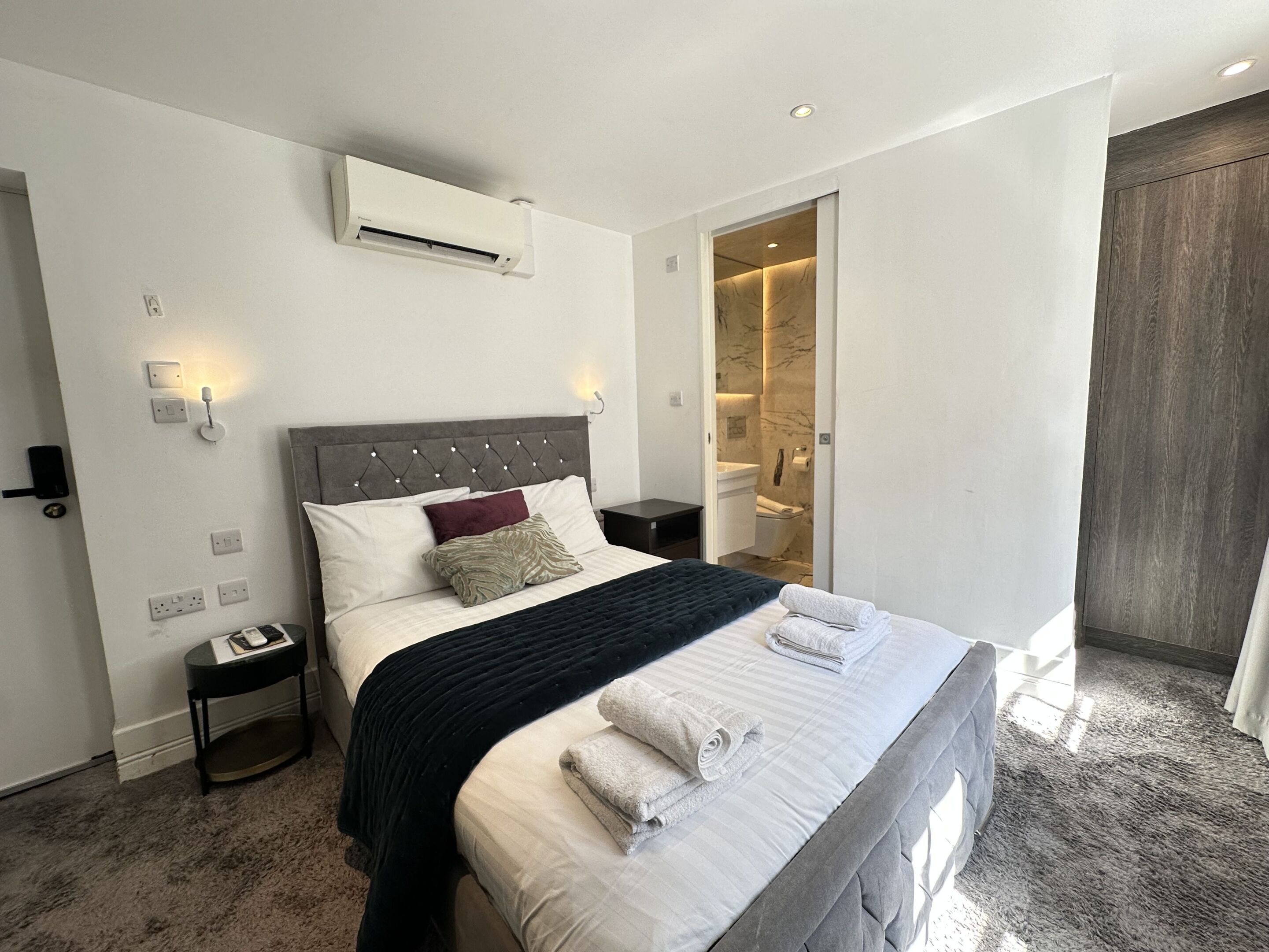 Standard Double Room, Ensuite | Playa