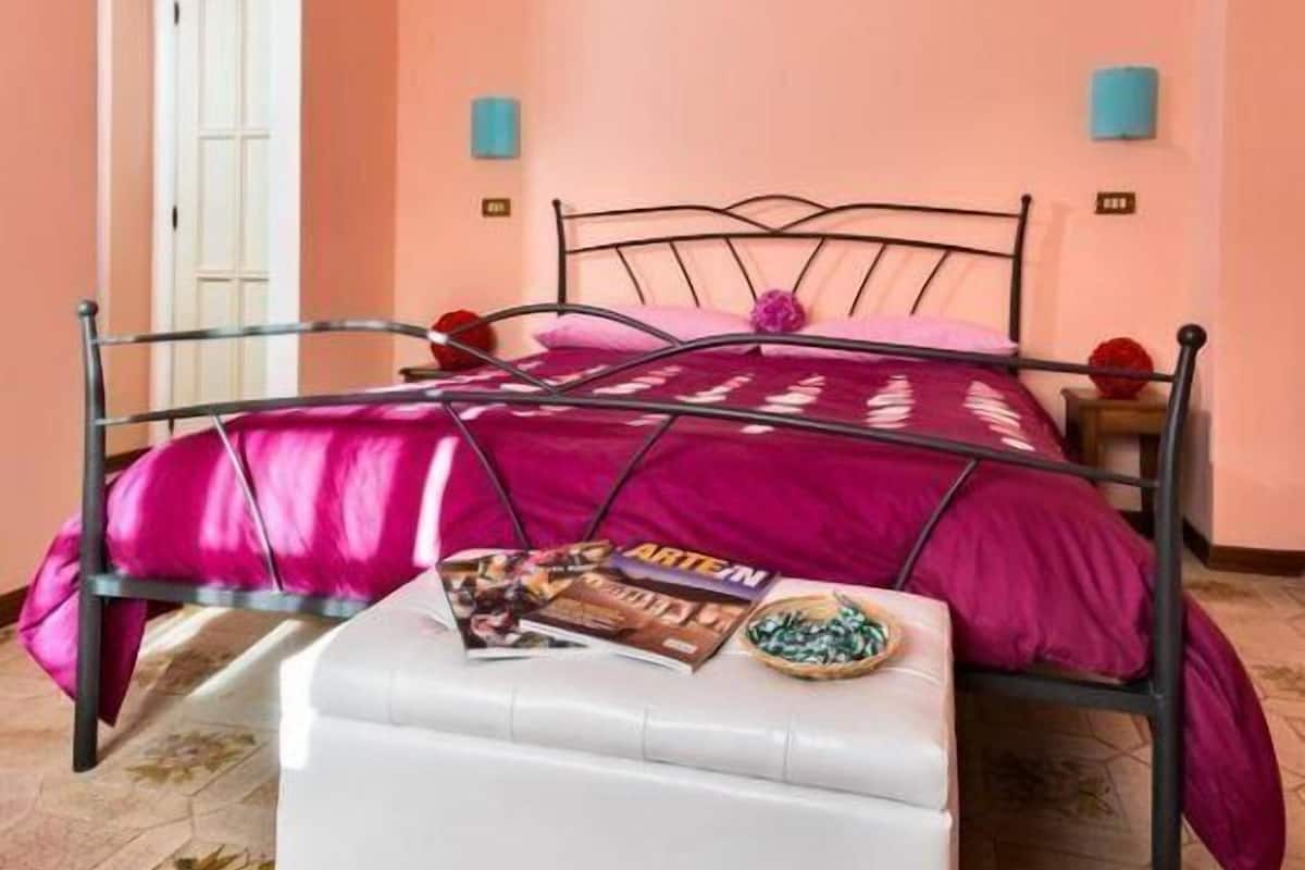 Down duvets, blackout curtains, iron/ironing board, free WiFi