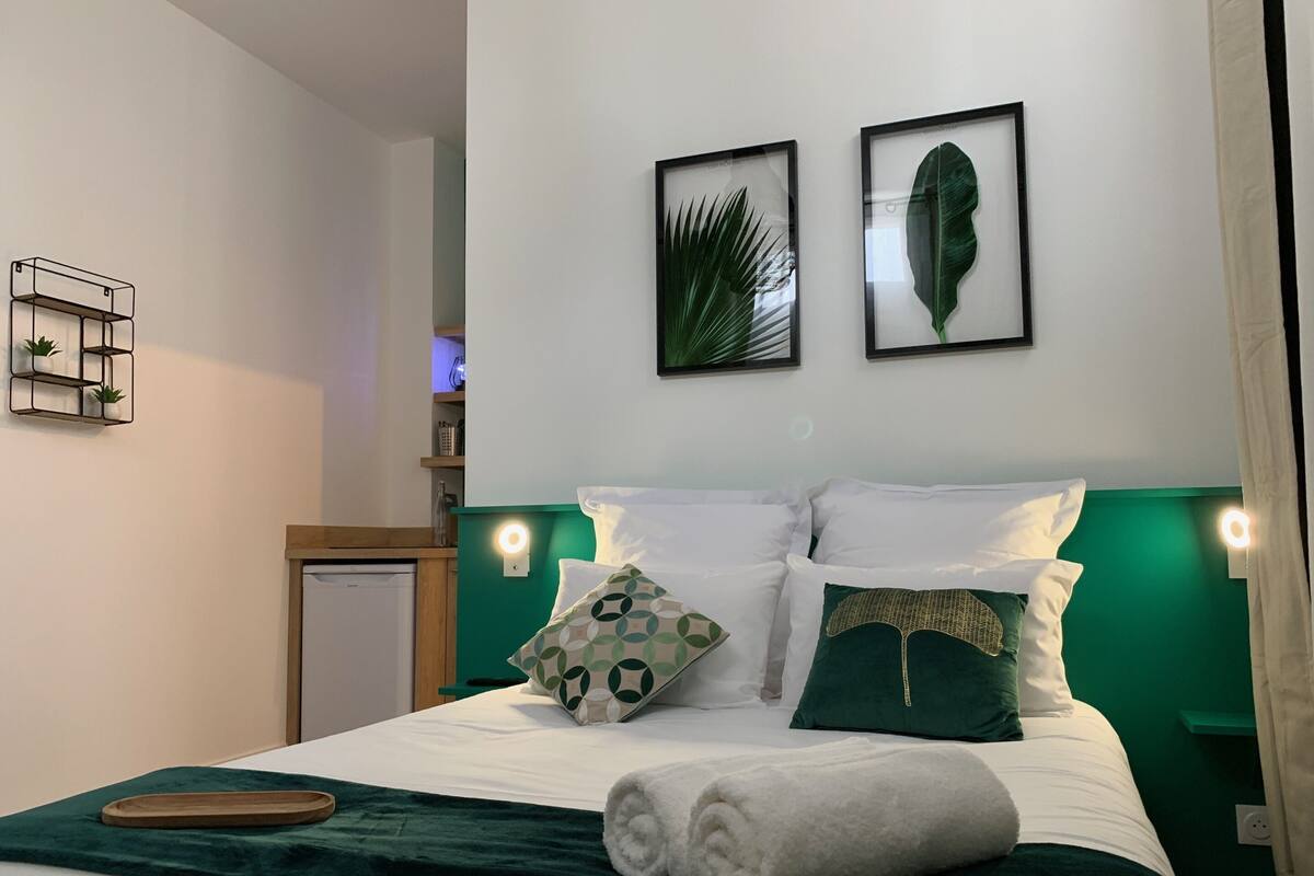 Superior Double Room (RDC )