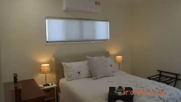 3 bedrooms, iron/ironing board, travel cot, WiFi