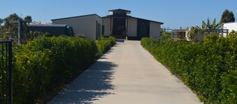Bed and Breakfast at the doorstep of Fraser Island