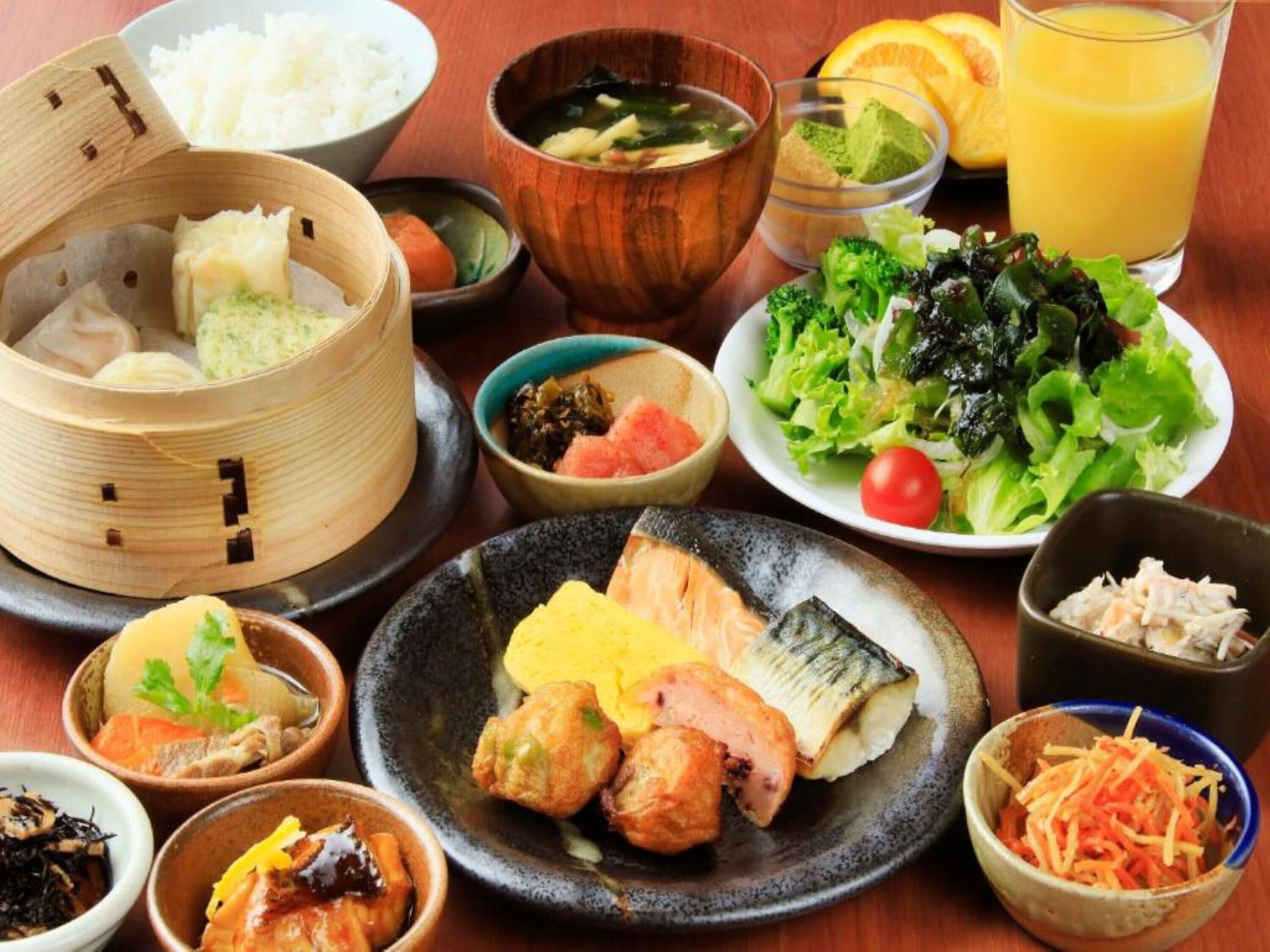 daily buffet breakfast (jpy 1600 per person)