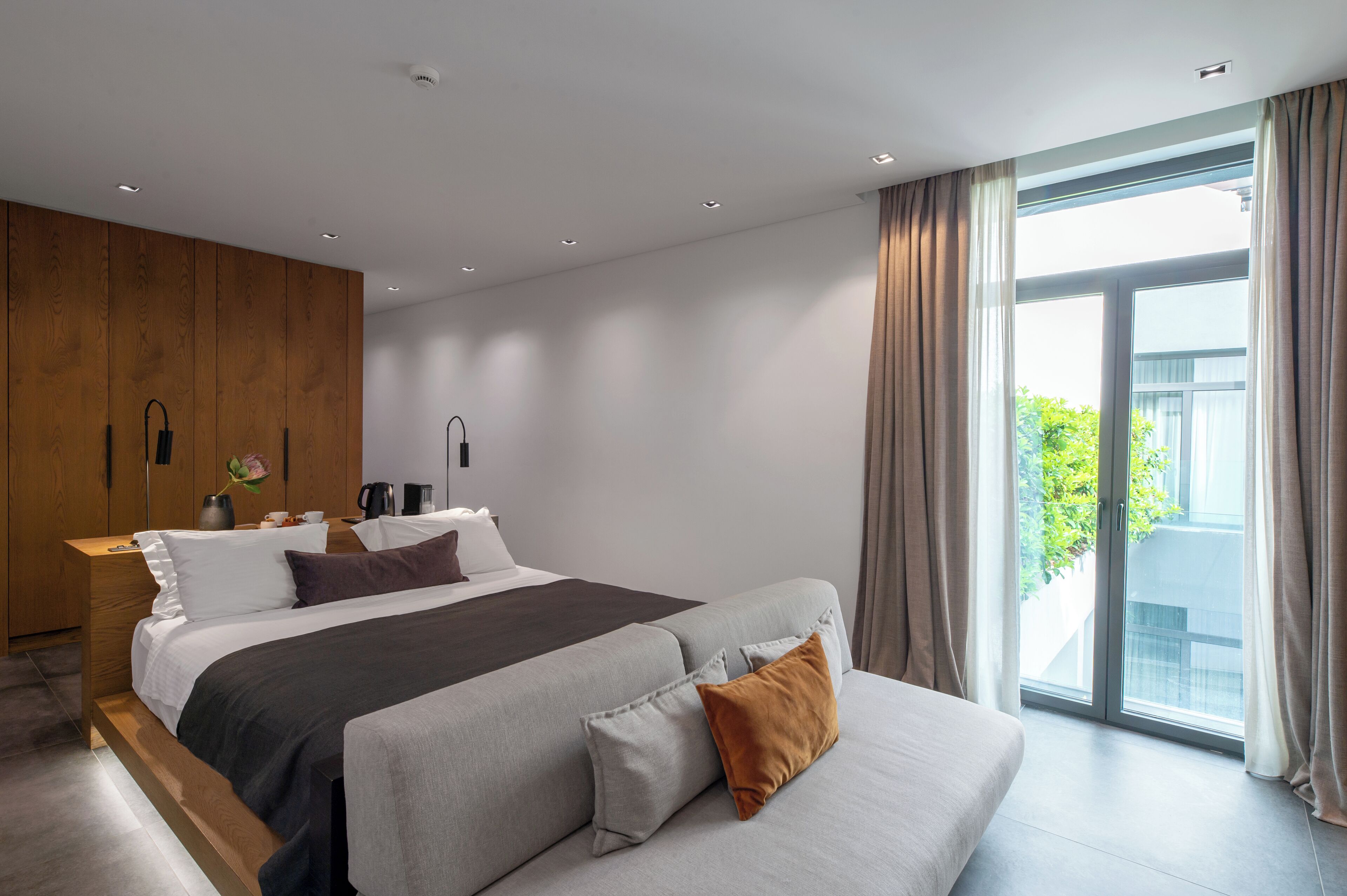 Literie de qualité supérieure, surmatelas, minibar