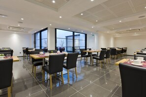 Frokostbuffé hver dag (EUR 17 per person)