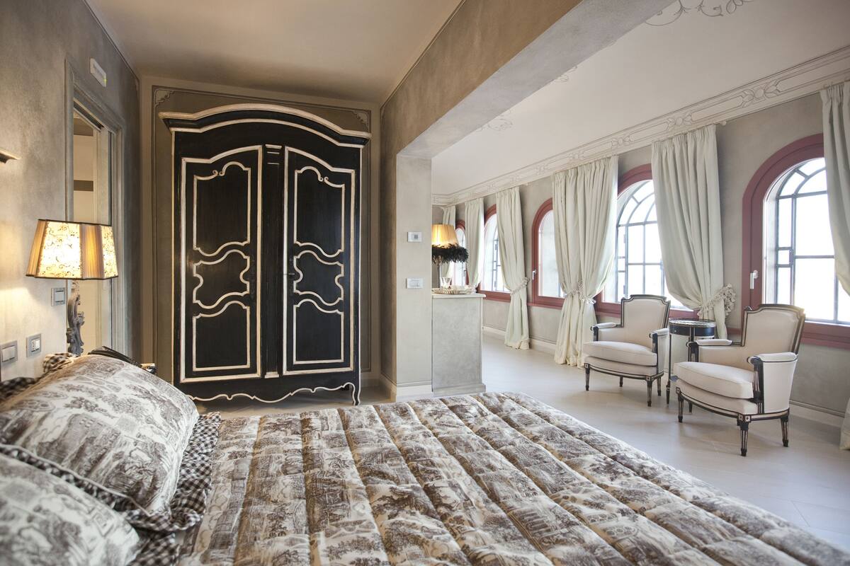 1 bedroom, minibar, in-room safe, desk