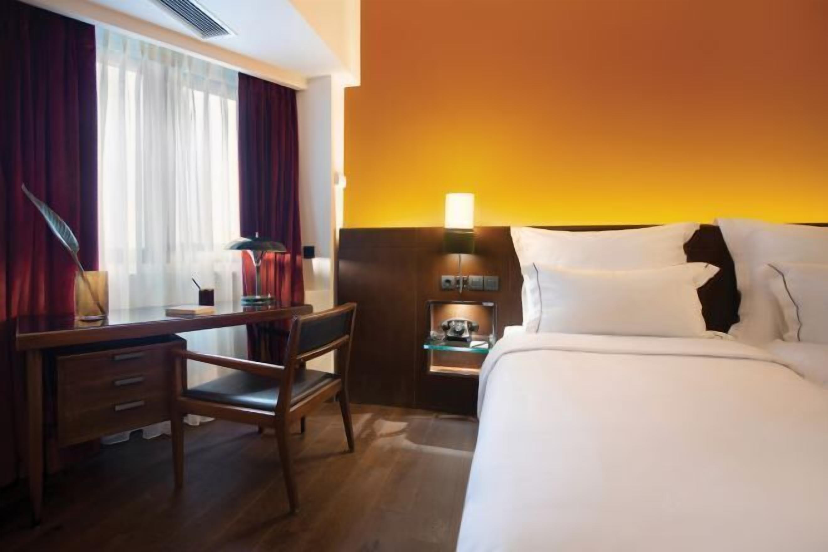 Minibar, Schreibtisch, schallisolierte Zimmer, kostenloses WLAN