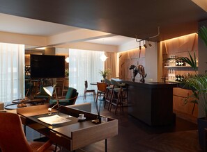Minibar, desk, soundproofing, free WiFi - Brown Acropol, a member of Brown Hotels (Athens)