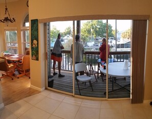 Interior - FEBRUARY DEAL! Cheap, Nicest home on the water. Weeki Wachee River, 80 boat rent (Weeki Wachee)