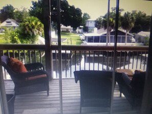 Property grounds - FEBRUARY DEAL! Cheap, Nicest home on the water. Weeki Wachee River, 80 boat rent (Weeki Wachee)
