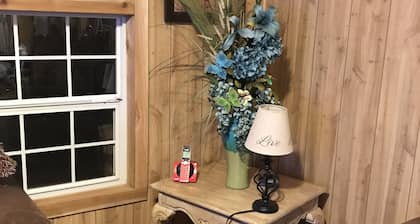 Blue moon Quaint cabins the woods