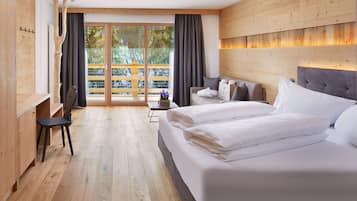 Panoramic Suite, Balcony | 1 bedroom, in-room safe, desk, laptop workspace