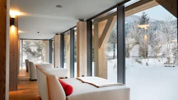 Swedish massages, sports massages, 1 treatment room