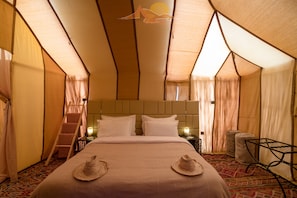 羽绒被、Select Comfort 床、遮光窗帘、免费 WiFi