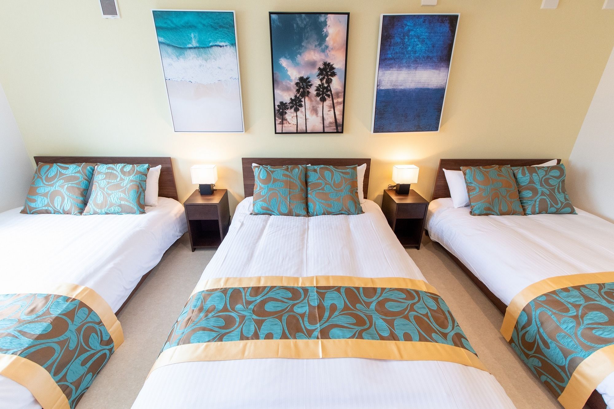 Triple Room (3rd Floor) | Desk, free WiFi, bed sheets