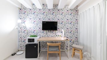 Standardzimmer (2nd Floor) | Schreibtisch, kostenloses WLAN, Bettwäsche