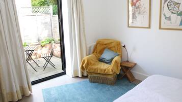 Comfort House | 2 bedrooms, blackout curtains, iron/ironing board, free WiFi