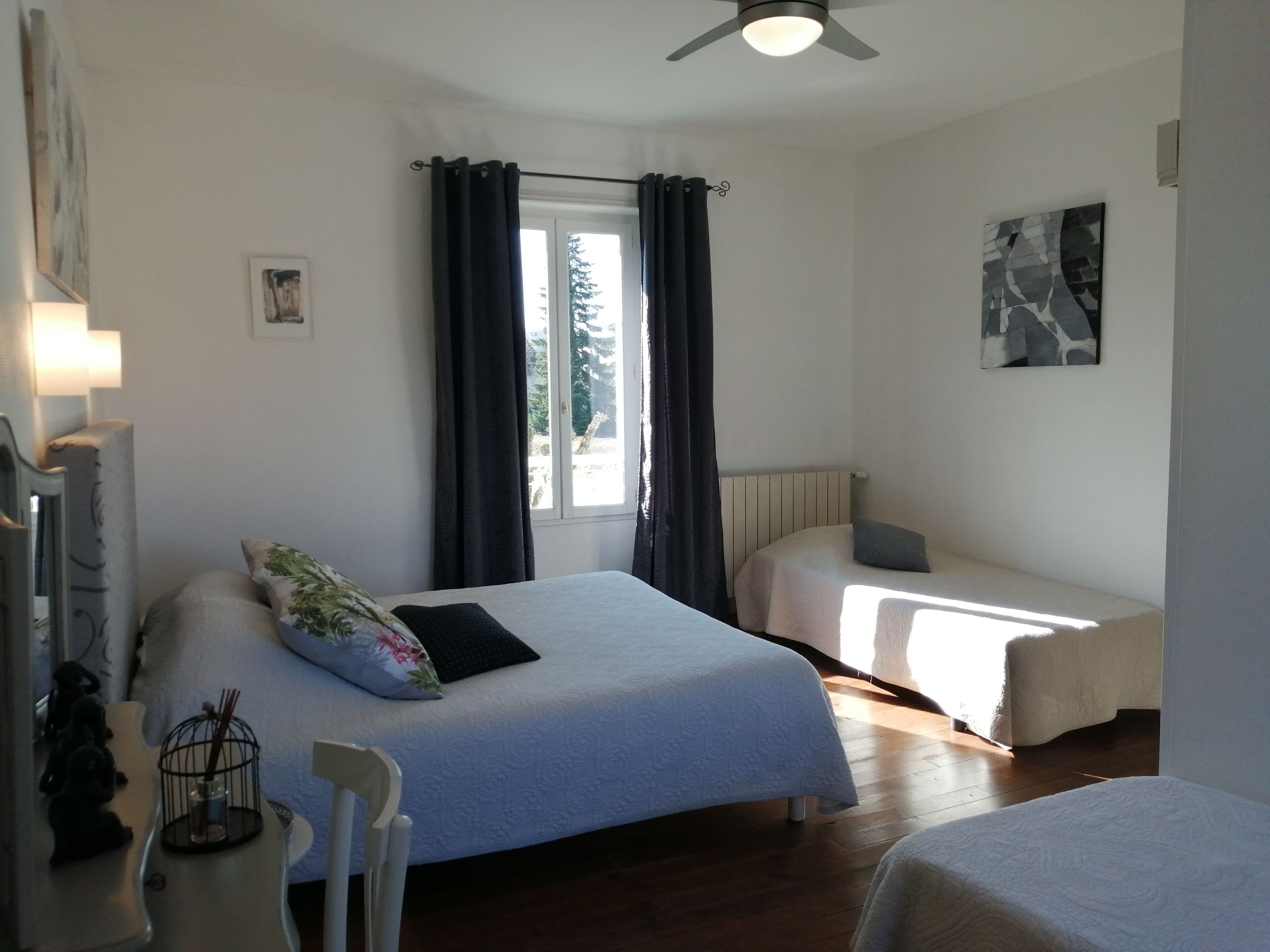 Familiekamer | Individueel gedecoreerd, individueel gemeubileerd, gratis babybedden