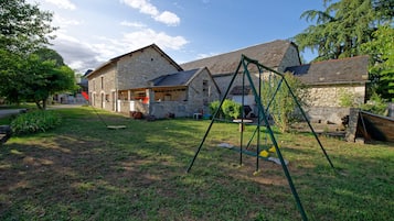 Children's play area - outdoor