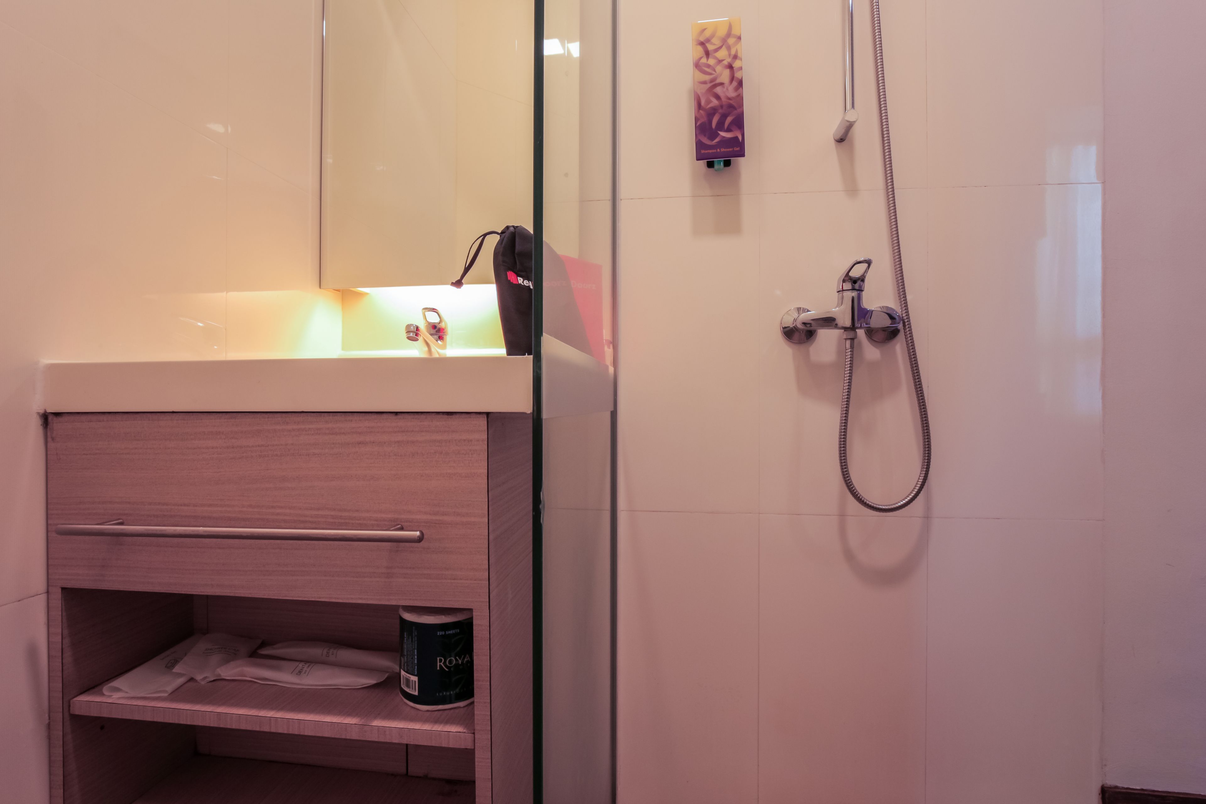 Photo - Philip Hotel Balestier