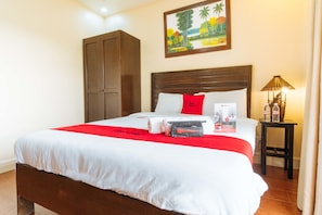 Double Room | Desk, laptop workspace, free WiFi