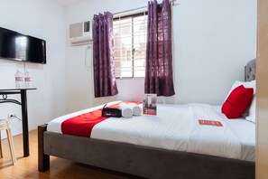 ダブルルーム | デスク、ノートパソコン用作業スペース、WiFi (無料)