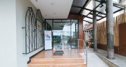 RedDoorz Plus Near Bamboo Organ Las Piñas
