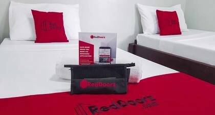 RedDoorz @ VP Inting Street