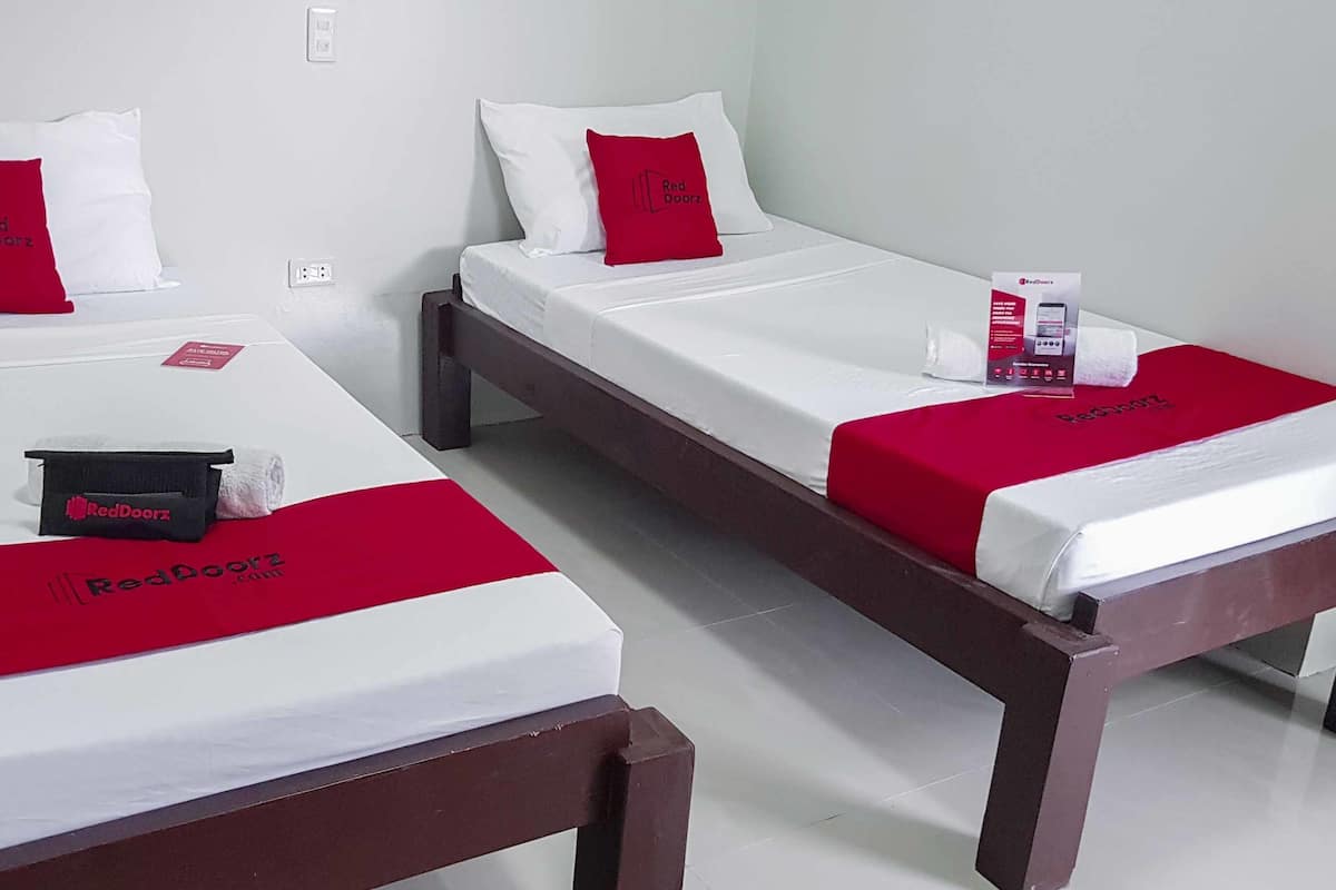 Twin kamer | Een bureau, gratis wifi