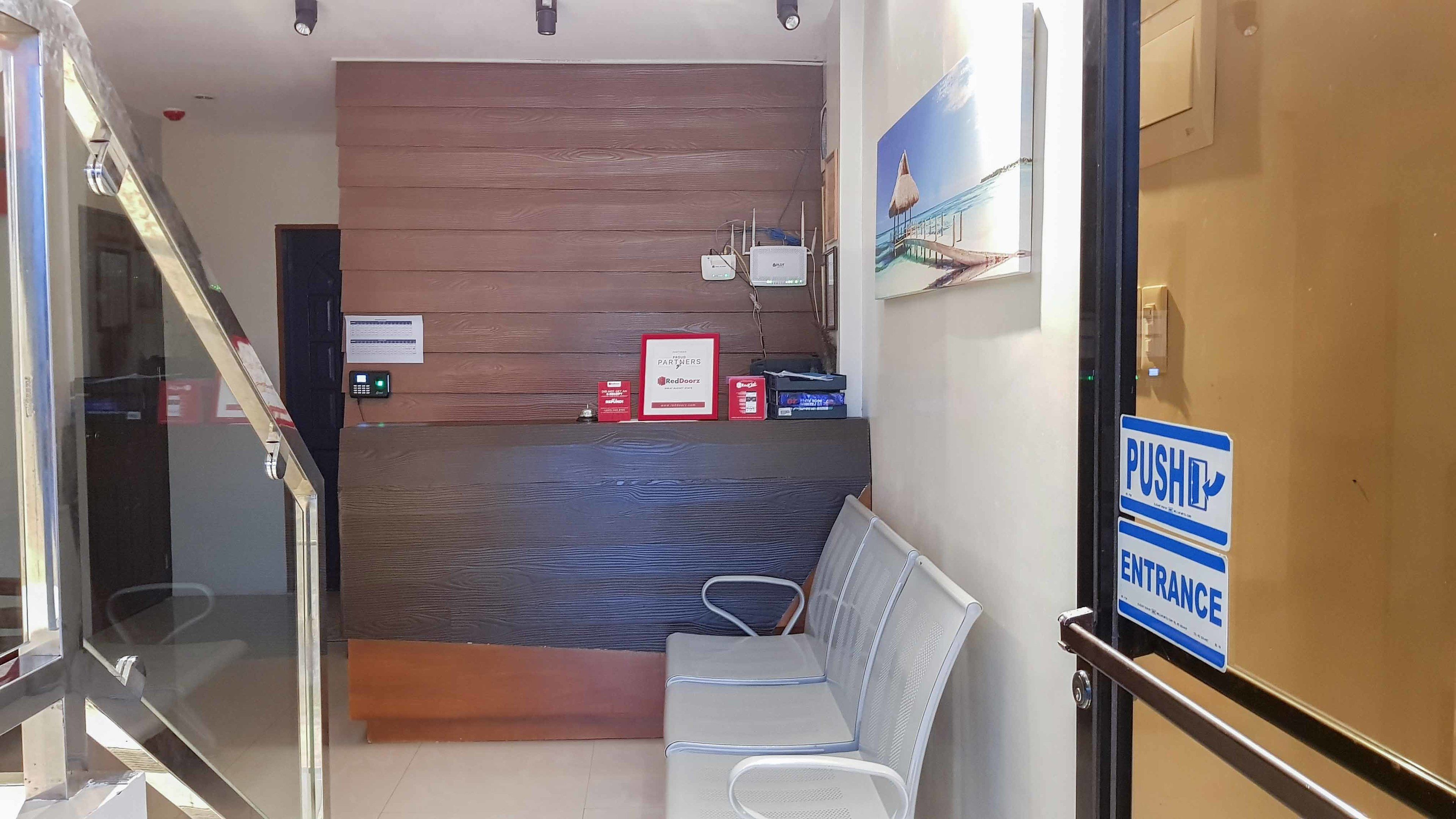 Foto - RedDoorz @ VP Inting Street