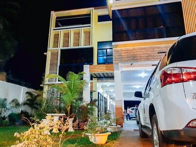 RedDoorz near SGM Condotel Villa Beach Iloilo