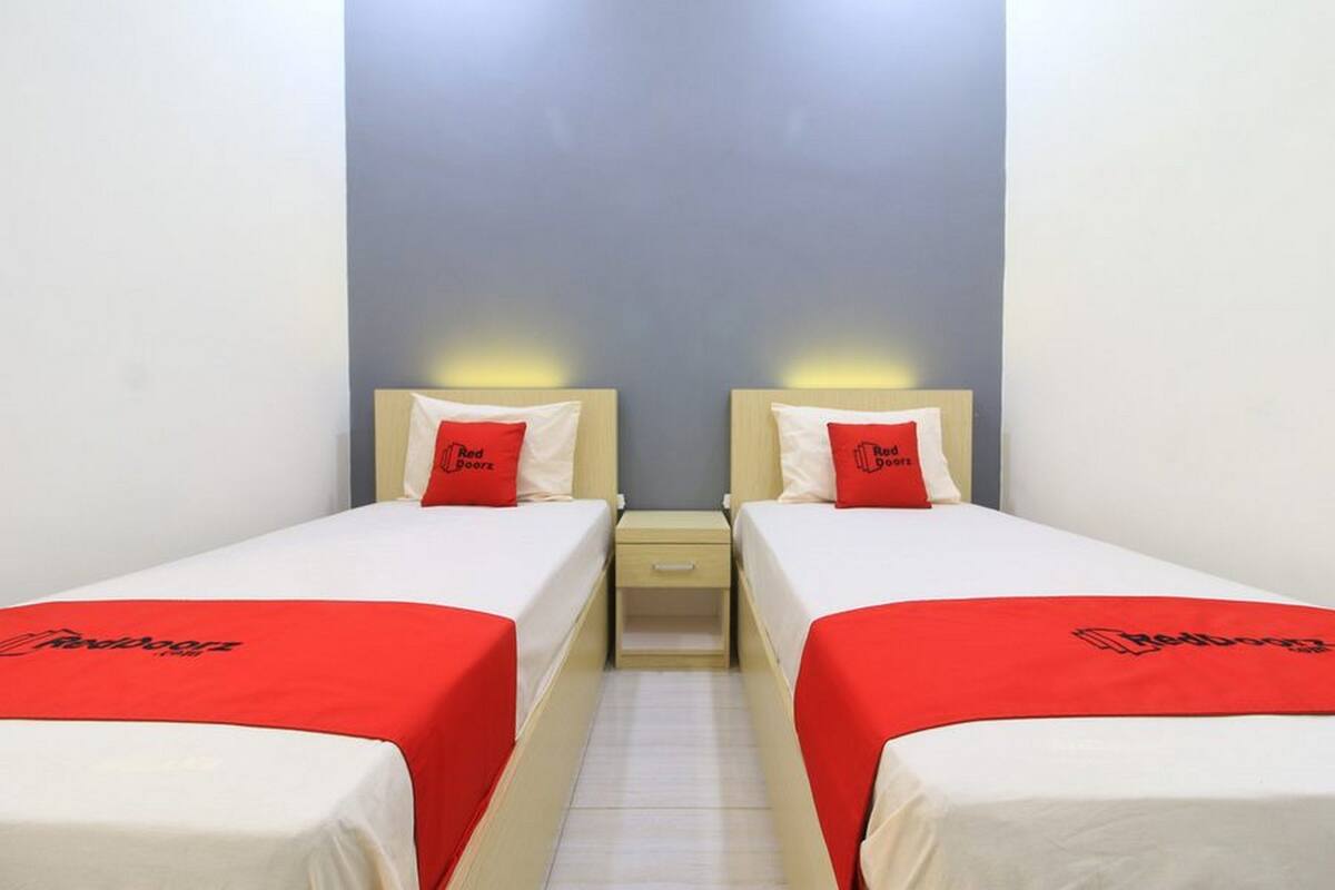 Habitación con 2 camas individuales | Escritorio y wifi gratis
