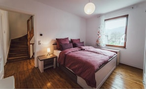 Appartement (Casa Calmont) | 2 chambres, literie hypoallergénique, fer et planche à repasser