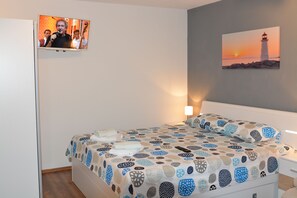 Studio | Een bureau, gratis wifi, beddengoed