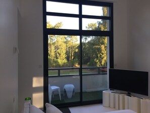 Deluxe Room, Balcony, Garden View (Chambre Z Vert) | View from room