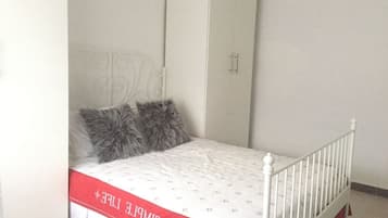 1 bedroom, iron/ironing board, WiFi