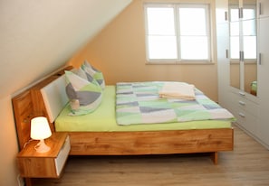 1 chambre, fer et planche à repasser, Wi-Fi gratuit, draps fournis