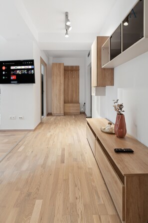 City Apartment | 1 bedroom, iron/ironing board, free WiFi, bed sheets - Maia Apartments (Bucharest)