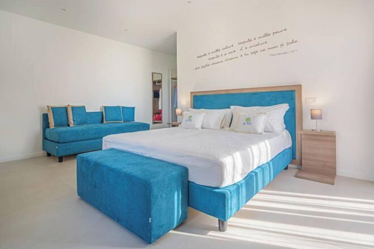 Down duvets, minibar, in-room safe, blackout curtains