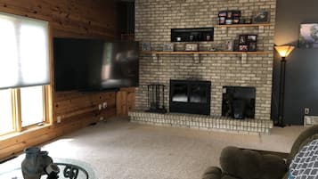 TV, fireplace, DVD player, music library