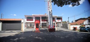 Front of property - Hotel Maison Suisse (Asunción)