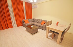 公寓 | 2 多间卧室、高档床上用品、特色家居、熨斗/熨衣板