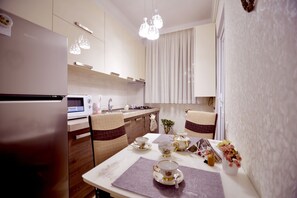 Leilighet | Eget kjøkken | Kjøleskap, mikrobølgeovn, ovn og kokeplater