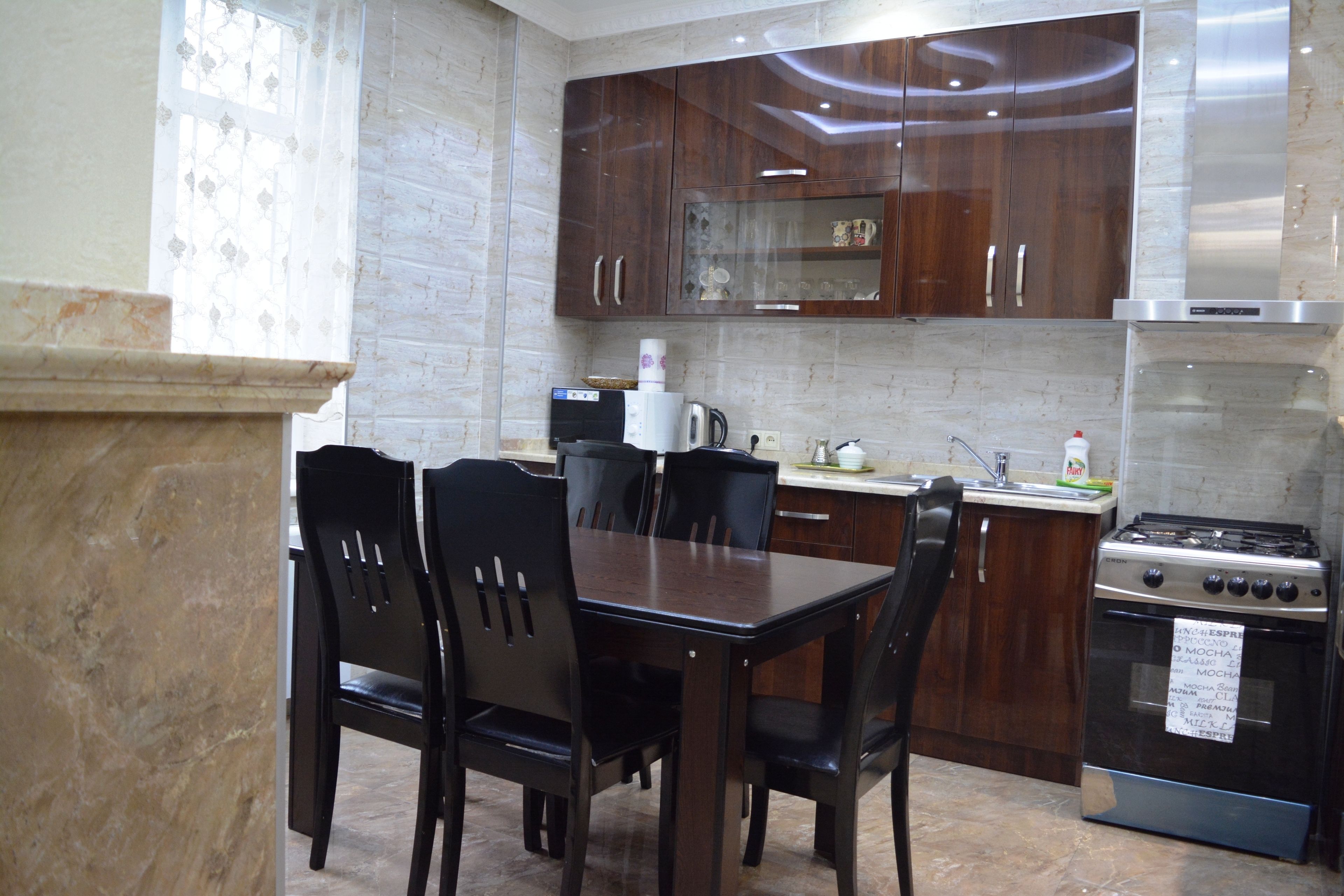 Apartament, 1 llit de matrimoni i sofà llit | 1 dormitori, mobiliari individual i planxa i posts de planxar 